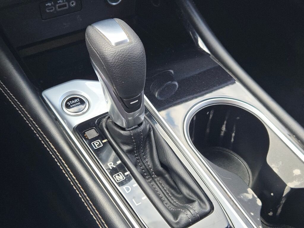 Used 2023 Silver Nissan 2.5 SV image 23