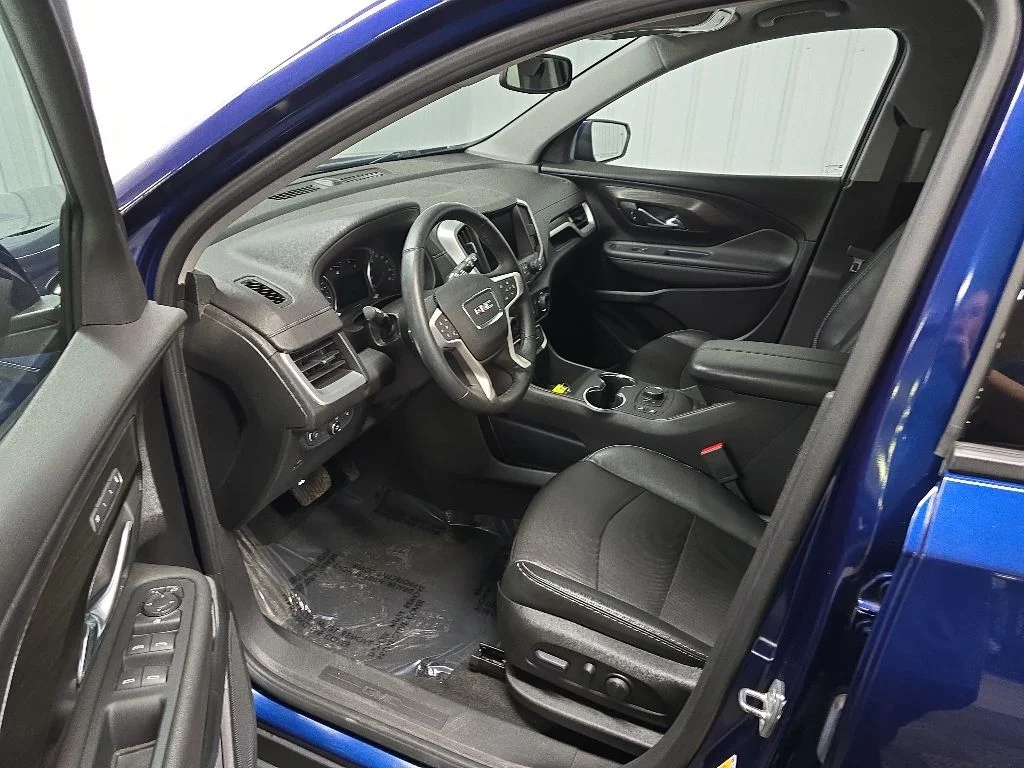 Used 2023 Blue GMC SLT image 28