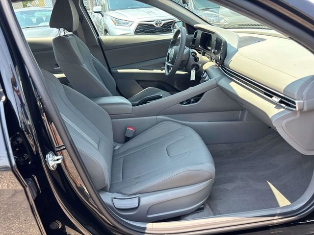 Certified Used 2024 Abyss Black Hyundai SE image 15