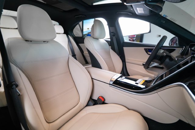 New 2026 Polar White Mercedes-Benz C 300 image 47