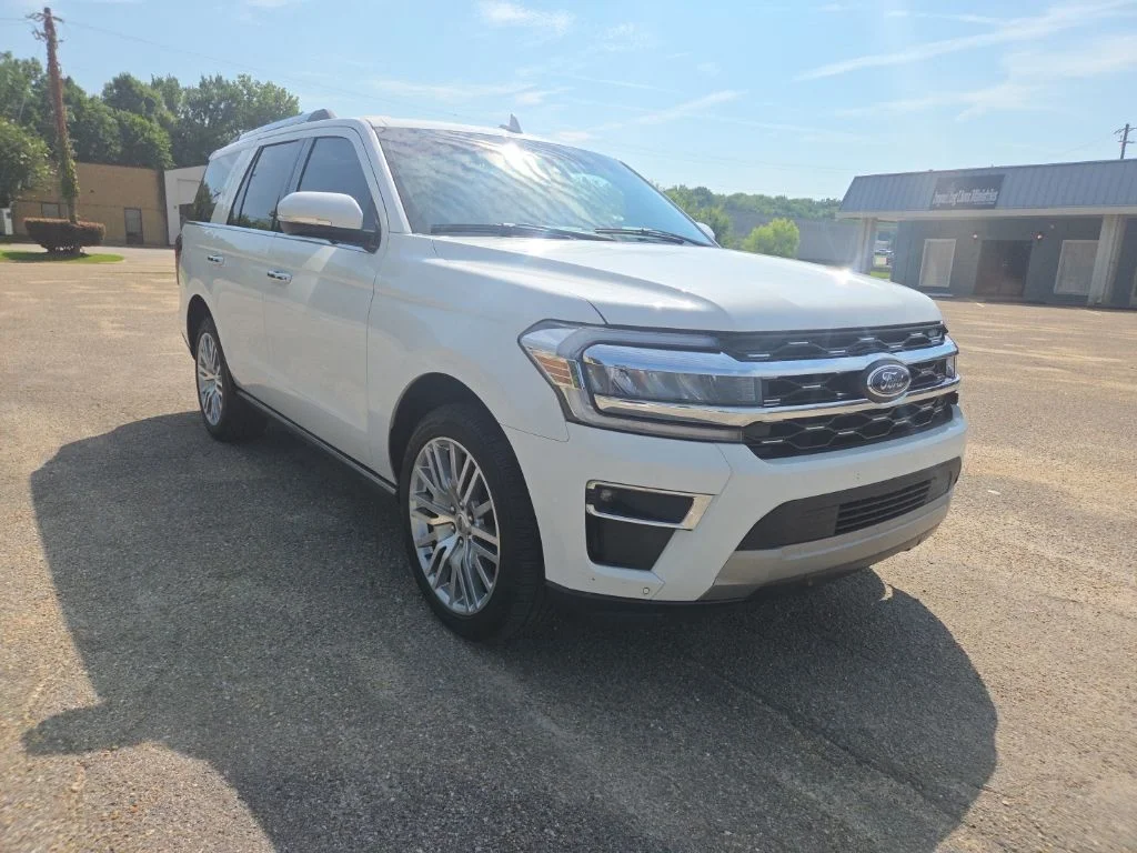 Certified Used 2024 White Ford Limited image 1