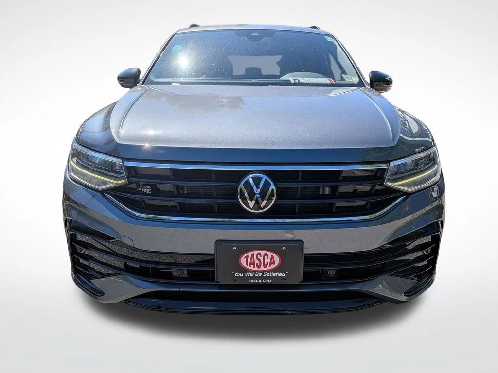Used 2022  Volkswagen 2.0T SE R-Line Black image 8