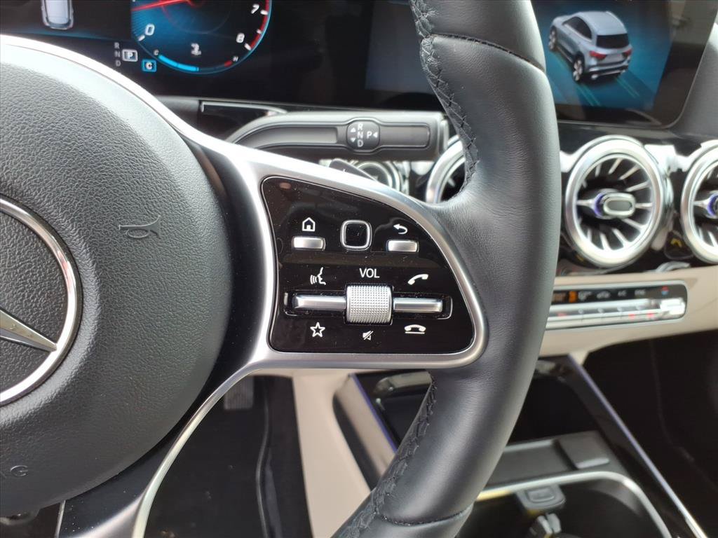 Used 2023 Mountain Grey Met Mercedes-Benz GLA 250 image 17