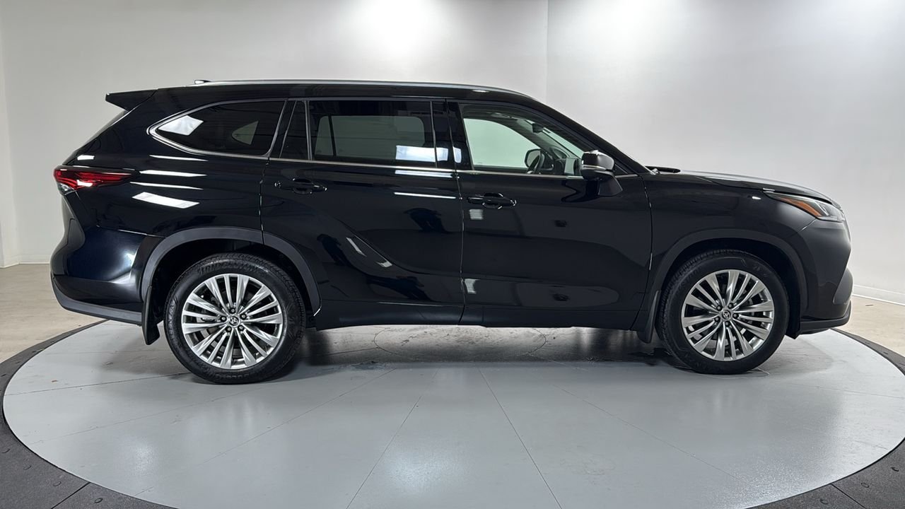 2026 Toyota Highlander Platinum - Photo 6