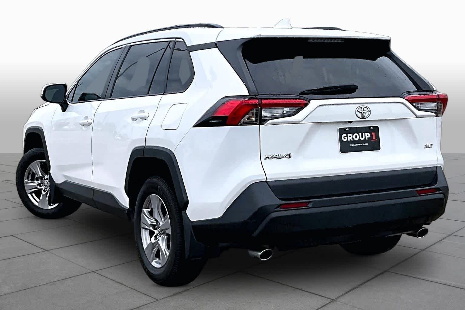 Used 2023 Ice Cap Toyota XLE image 12