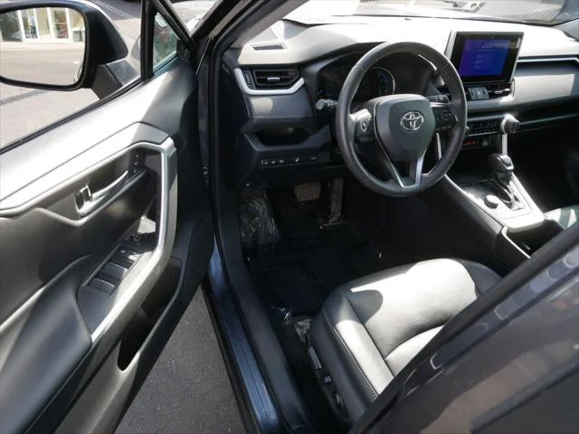 Certified Used 2023 MAGNETIC GRAY MET. Toyota  image 10