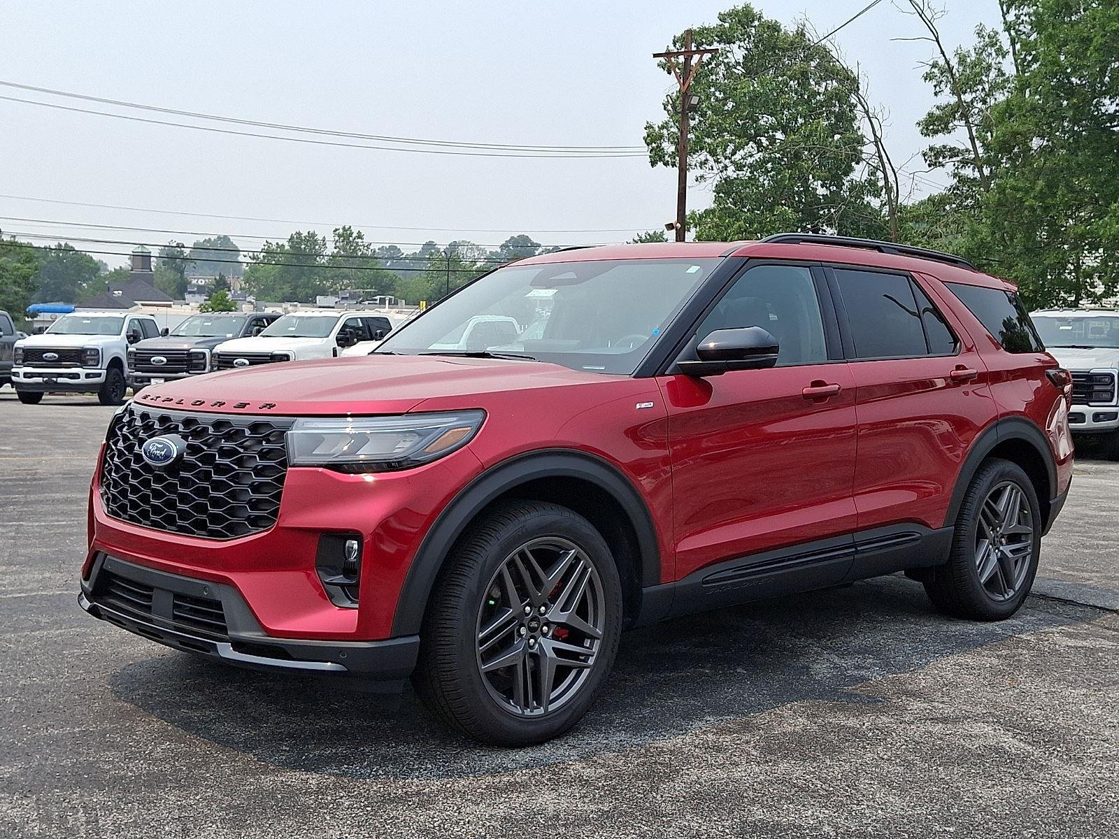 New 2026 Rapid Red Metallic Tinted Clearcoat Ford ST-Line image 2