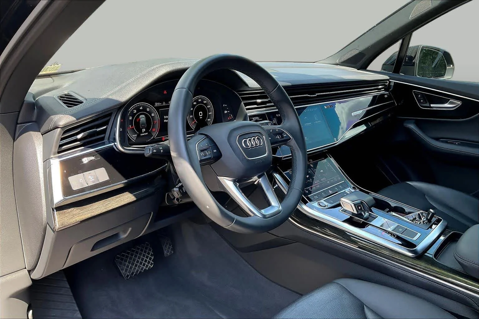 Used 2023 Mythos Black Metallic Audi Premium Plus image 36