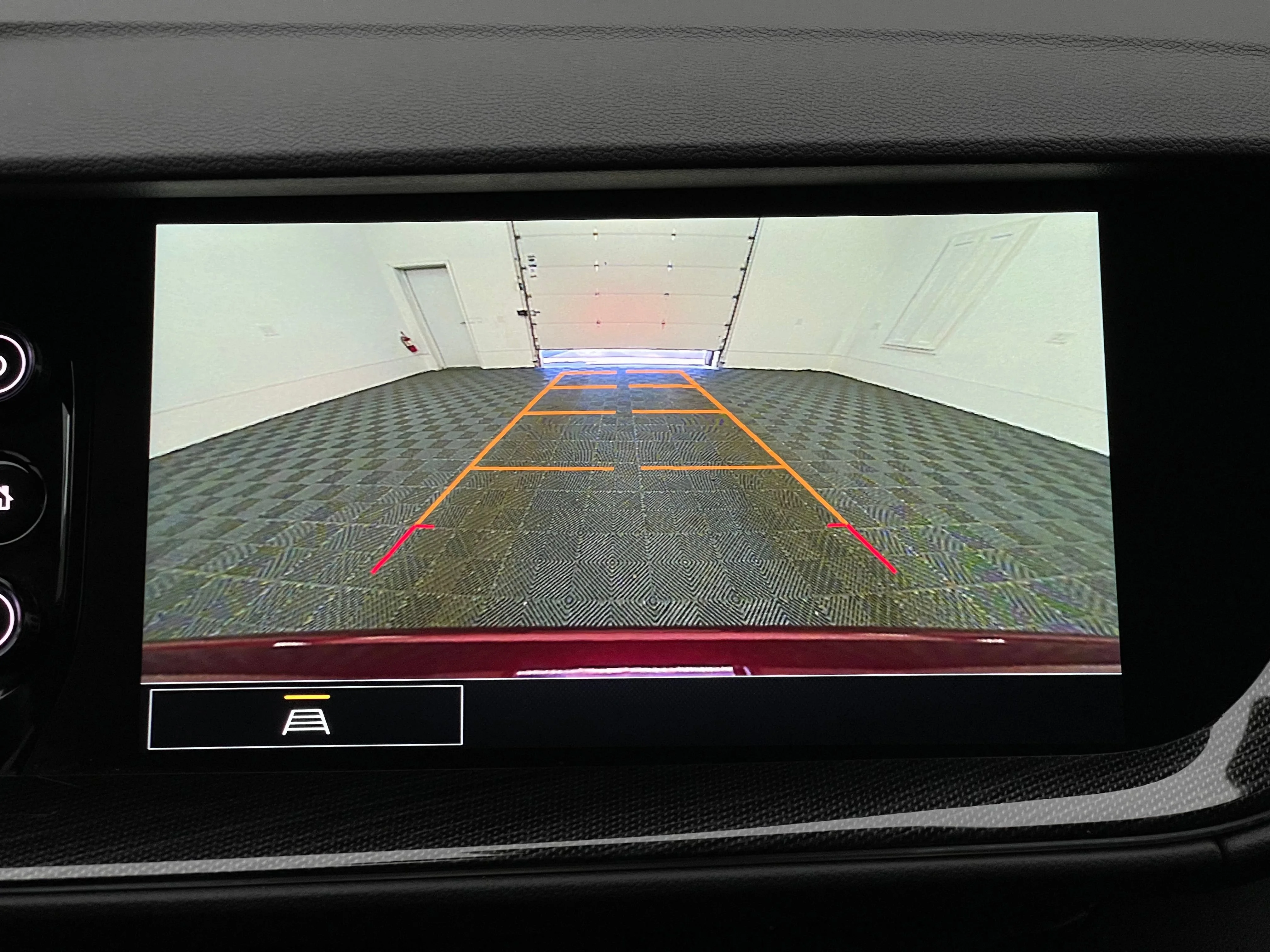 Used 2023 CINNABAR METALLIC Buick Preferred image 4