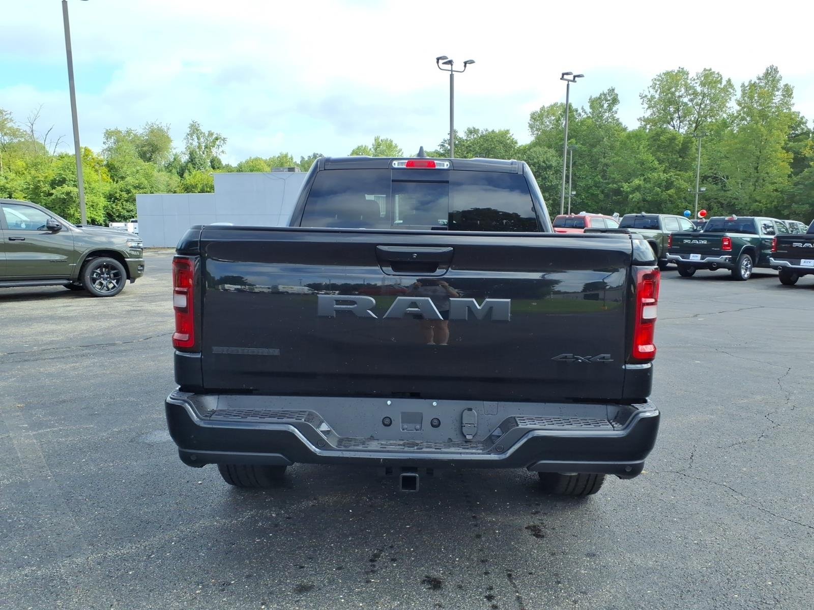 New 2026 Diamond Black Crystal Pearl-Coat Exterior Paint RAM Big Horn Crew Cab 4x4 5