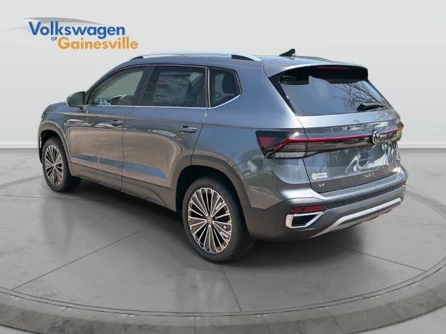 New 2026 Platinum Gray Metallic Volkswagen SE image 6