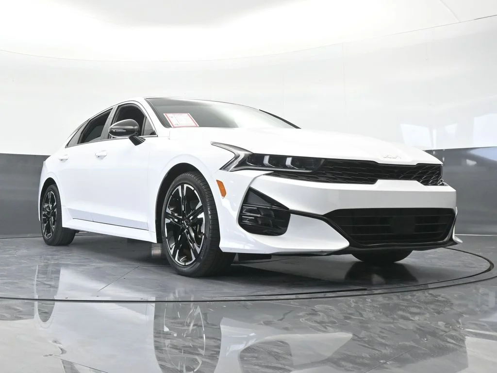 Used 2023 Glacial White Pearl Kia GT-Line image 61