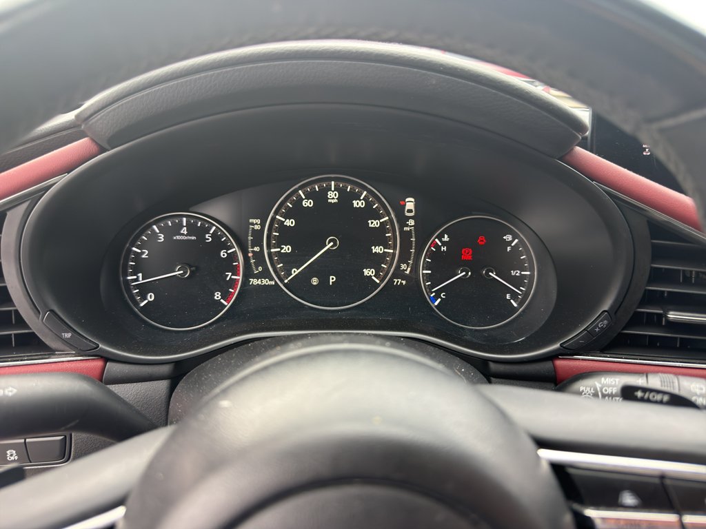 Used 2021 Machine Gray Metallic Mazda Premium image 3