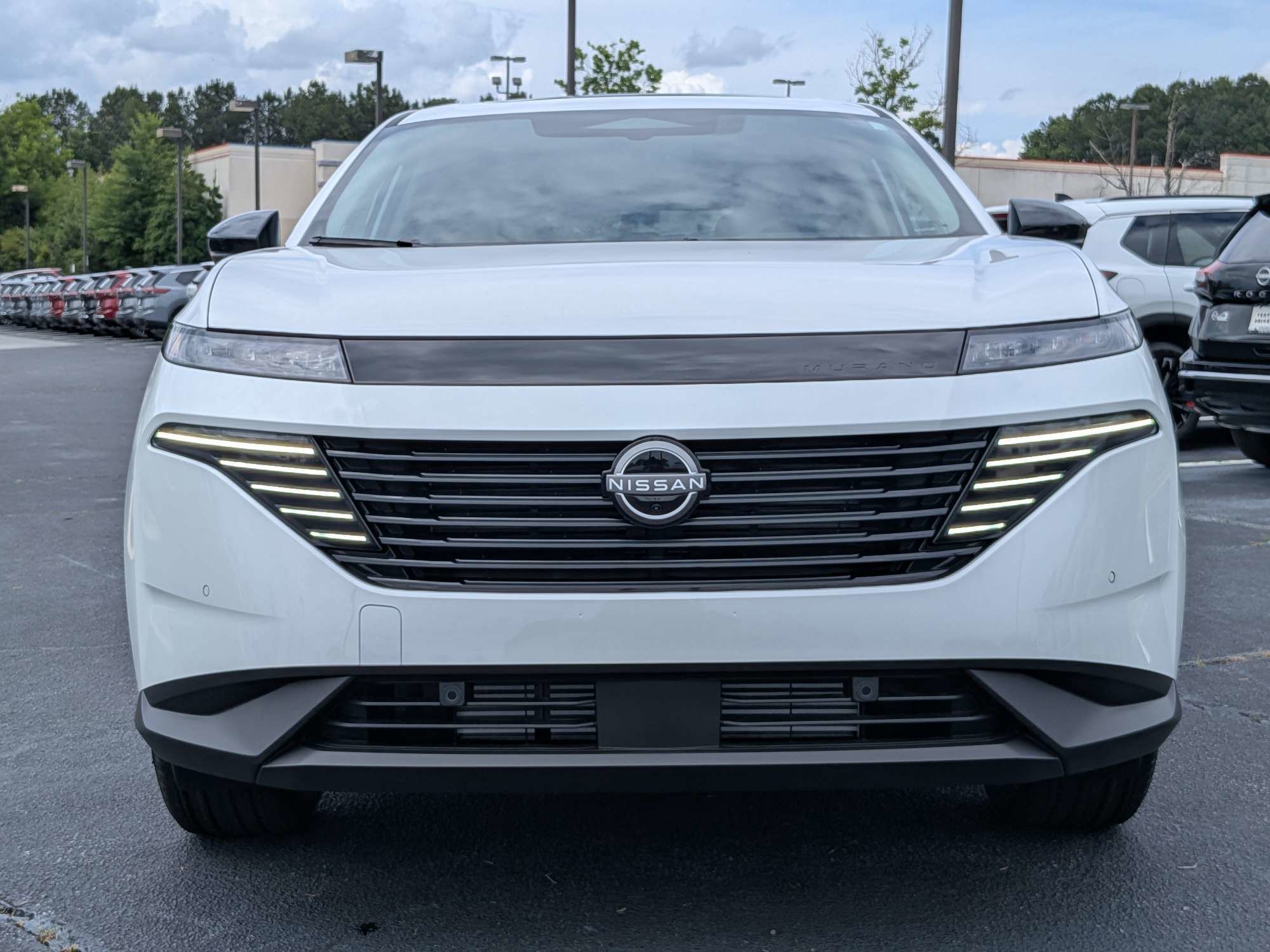 New 2026 White Nissan SL image 7