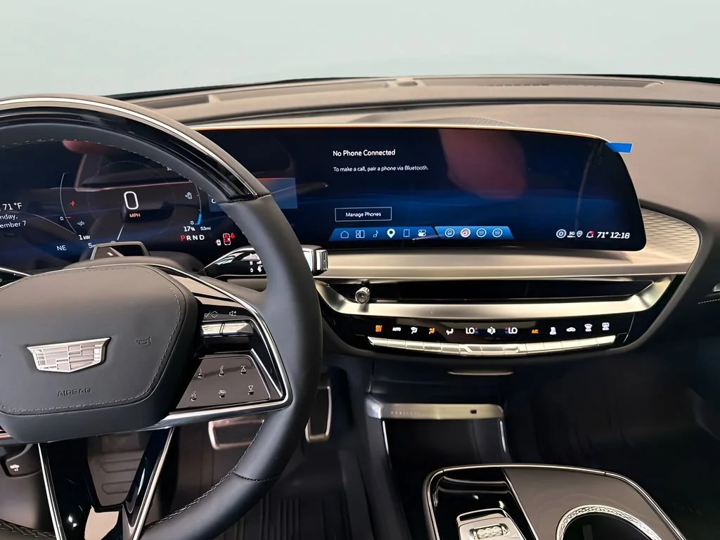 2027 Cadillac LYRIQ Signature Luxury - Photo 24