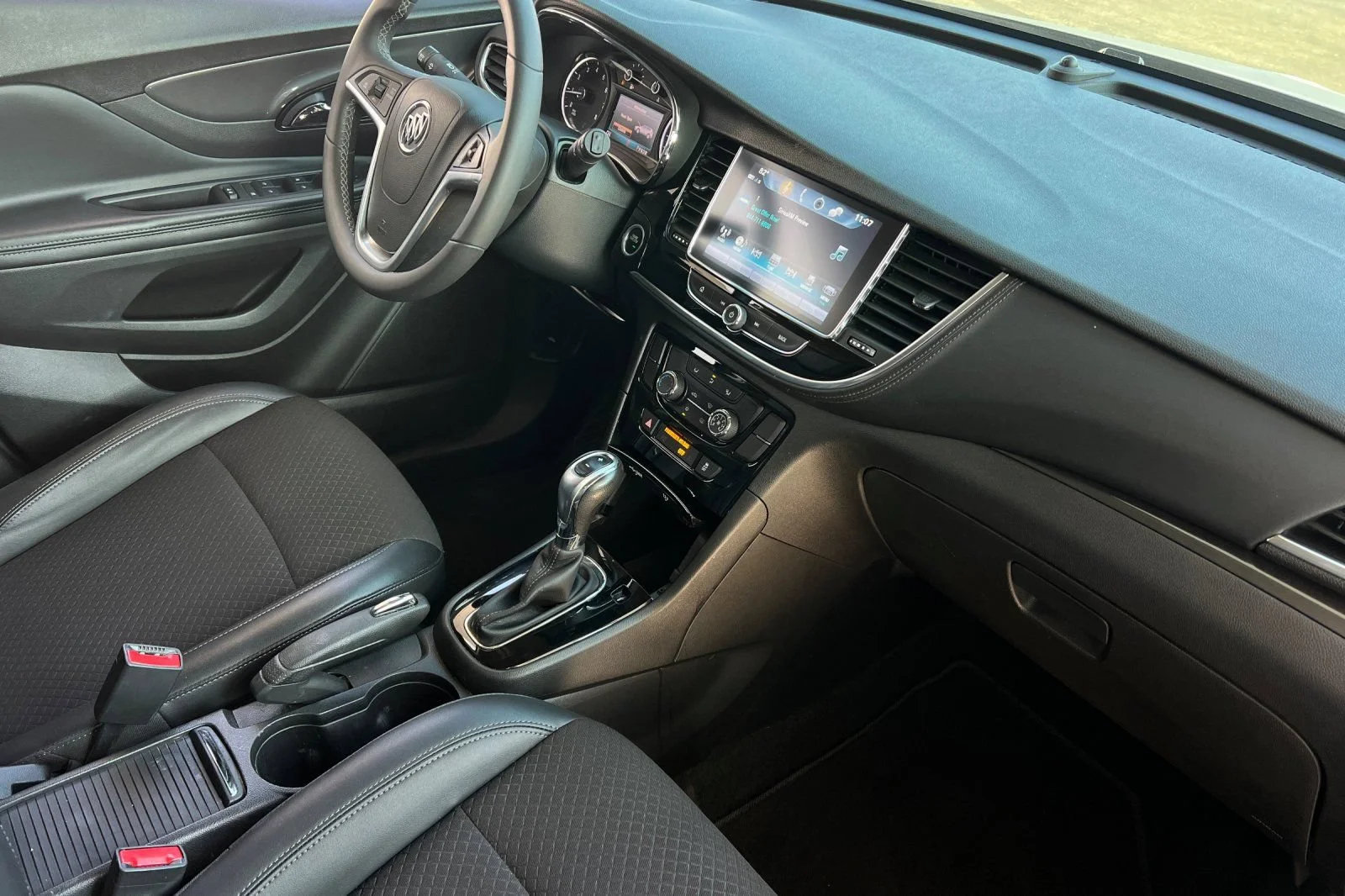 Used 2021 (Includes (MDP) Anthracite lower exterior accent color, Paint code W598F.) Buick Preferred image 20