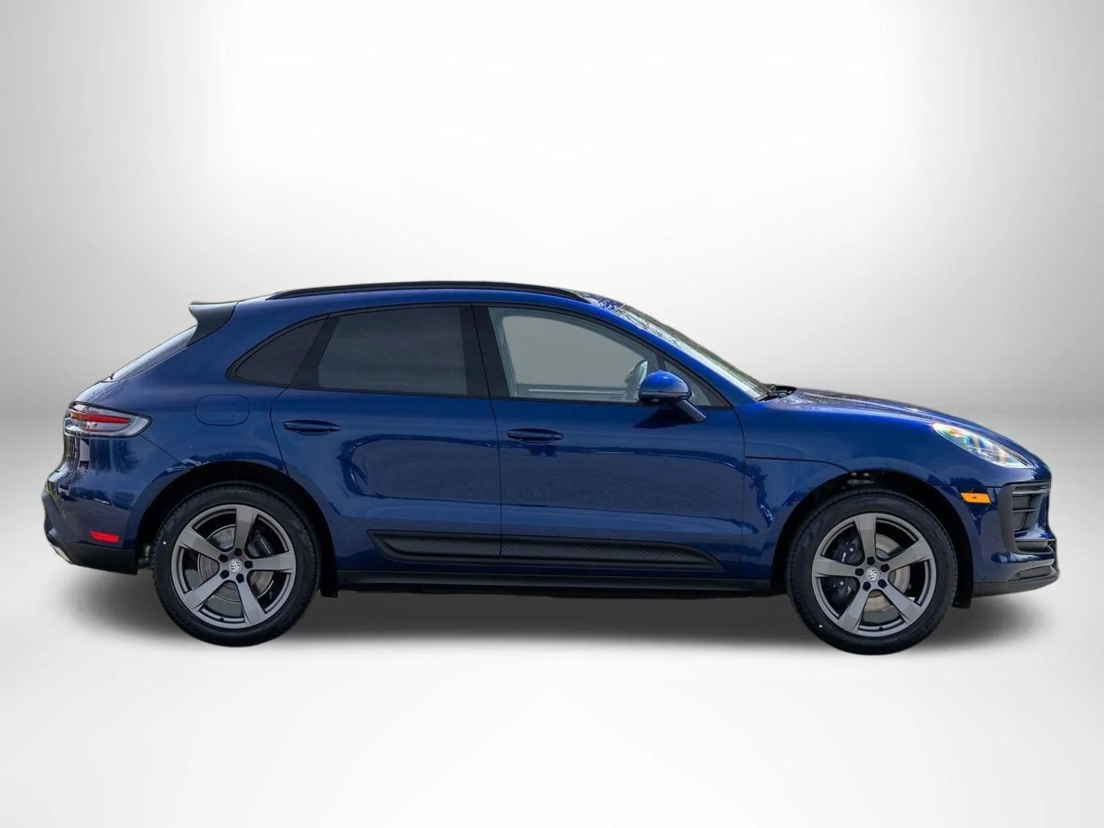 New 2026 Gentian Blue Metallic Porsche Base image 9