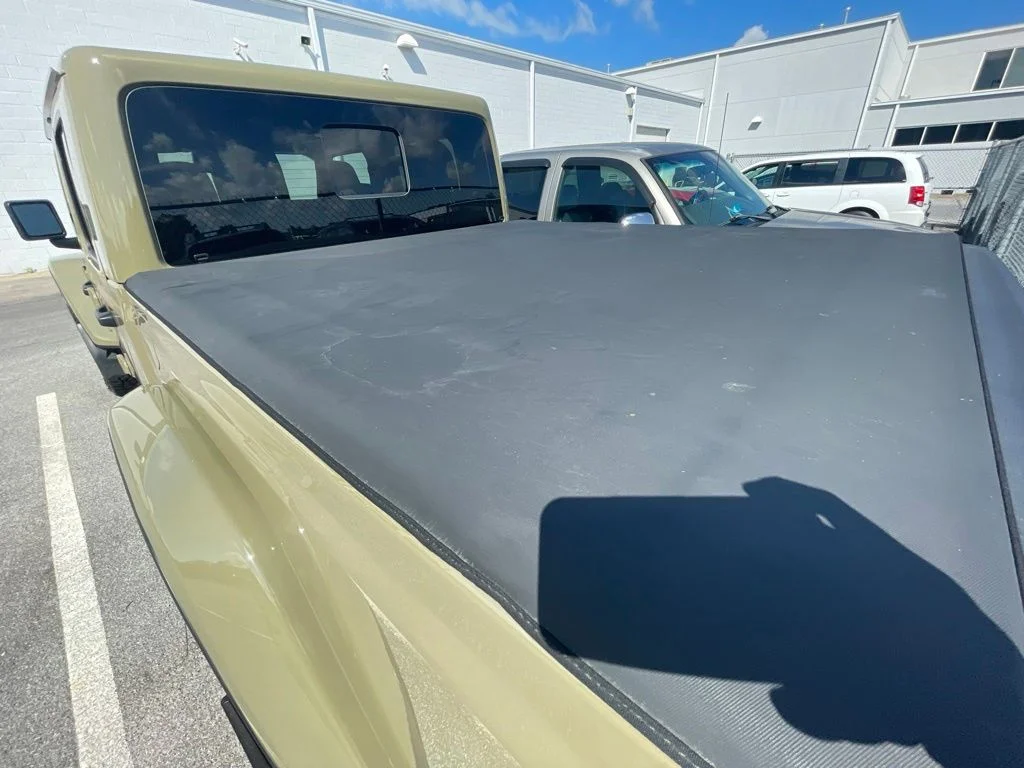 Used 2025 Green Jeep Rubicon image 15