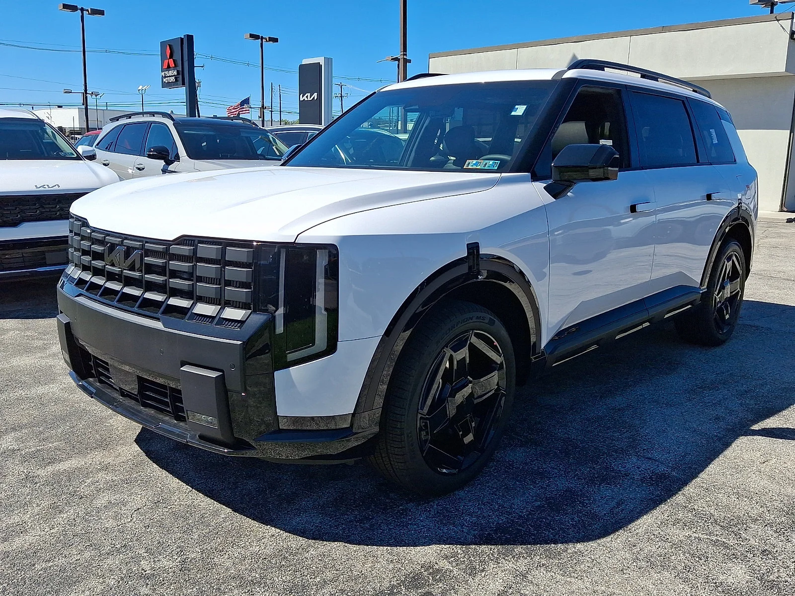 New 2027 White Kia X-Line EX image 4