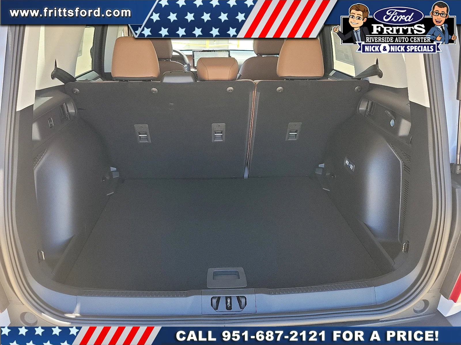 New 2026 Space White Metallic Ford Outer Banks® image 23