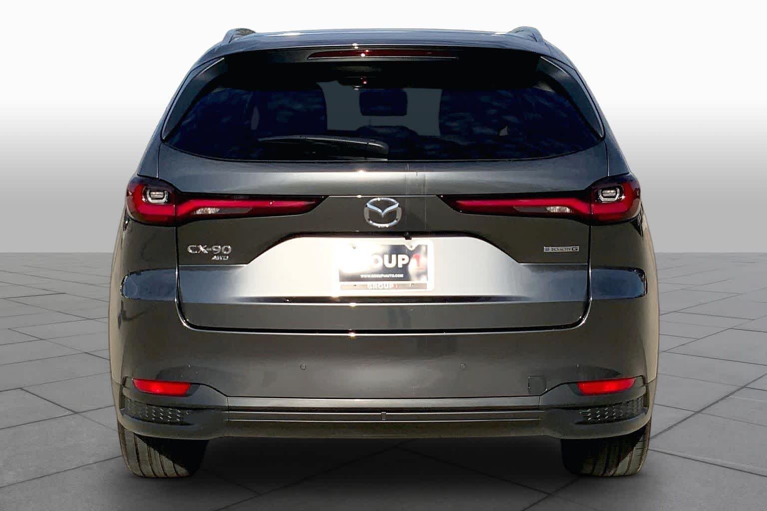 Used 2025 Machine Gray Metallic Mazda Preferred Package image 5