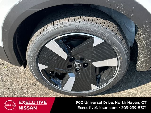 Used 2025 White Nissan SR image 8