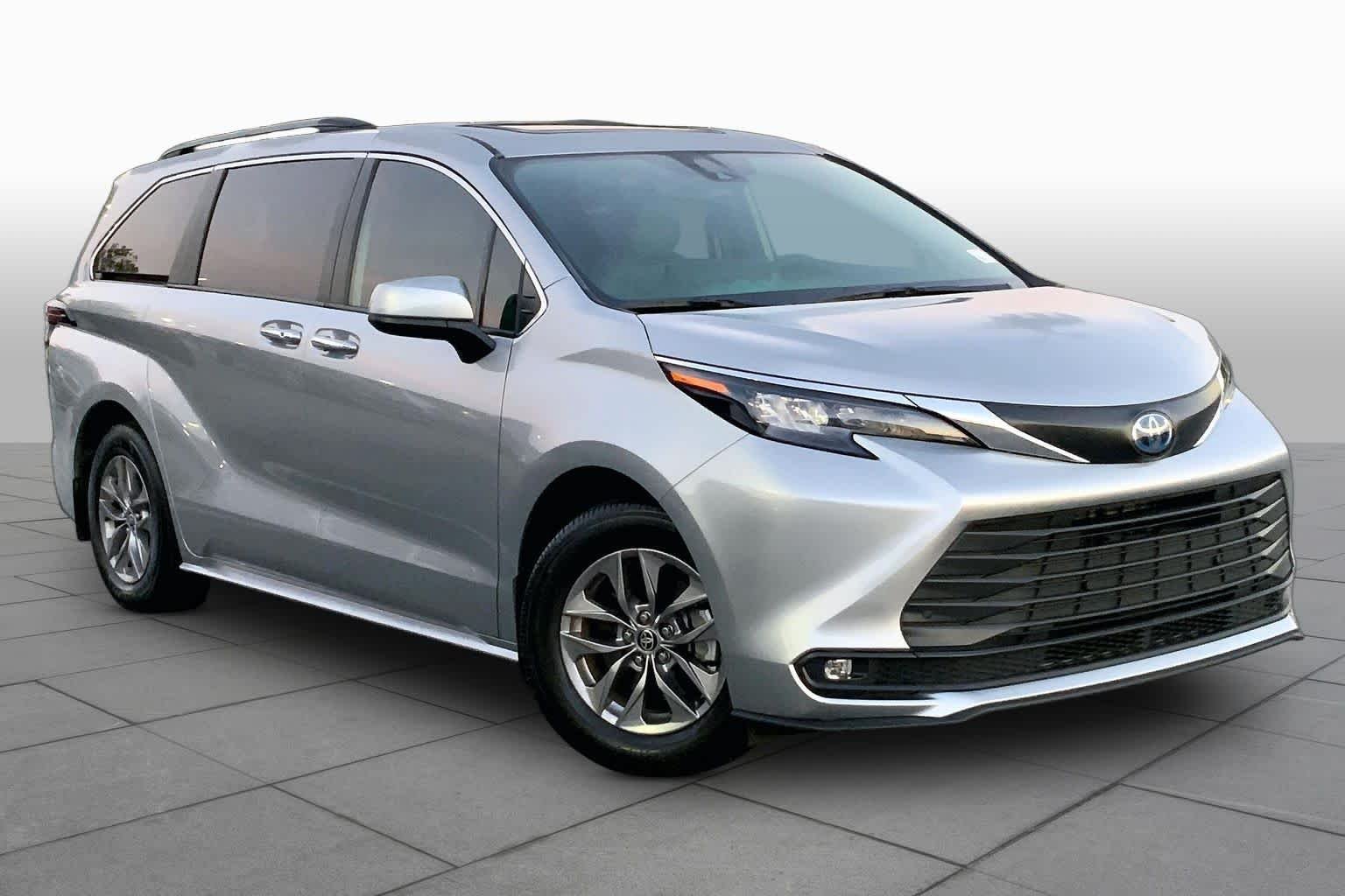 Used 2025 Celestial Silver Metallic Toyota XLE image 3