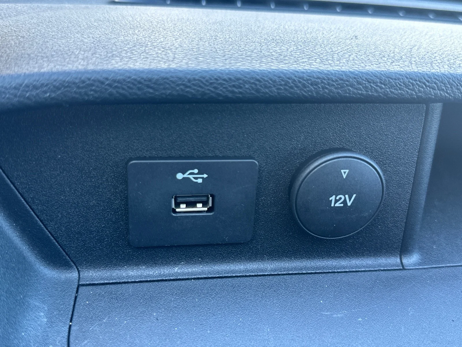 Used 2021 WHITE Ford  image 24