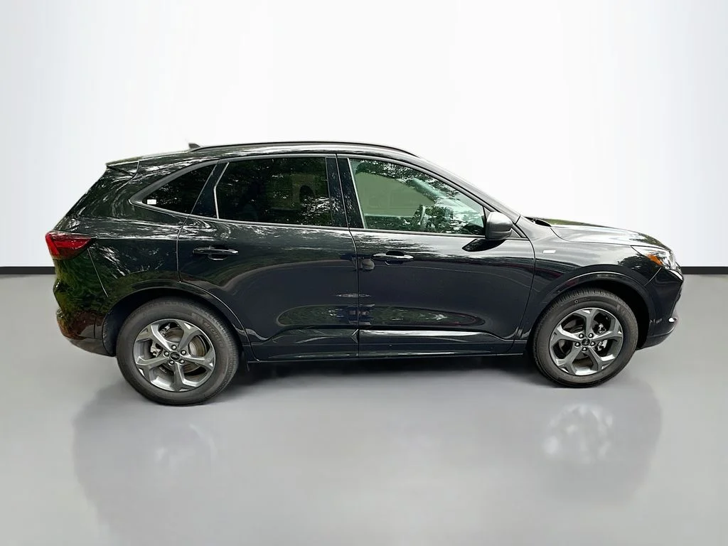 Used 2023 Black Ford ST-Line image 4