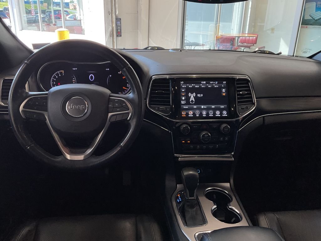 Used 2019 Gray Jeep Limited image 35