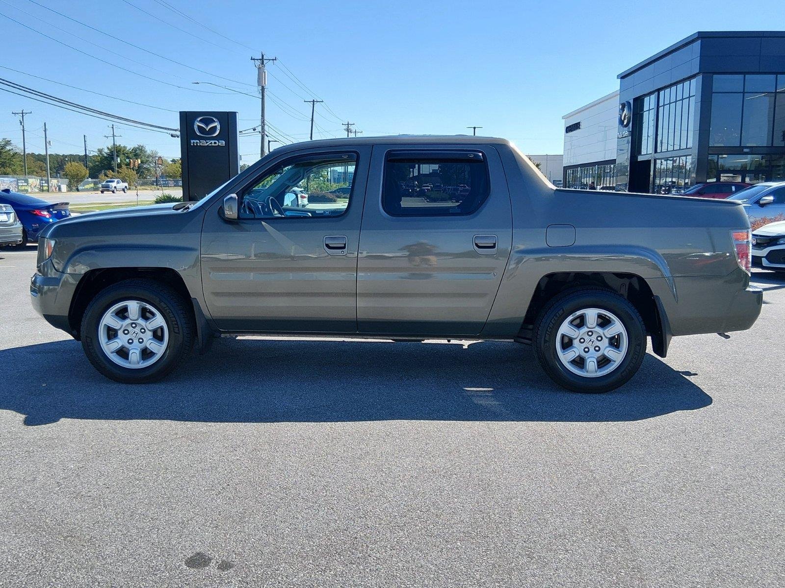 Used 2007  Honda RTL w/Leather image 2