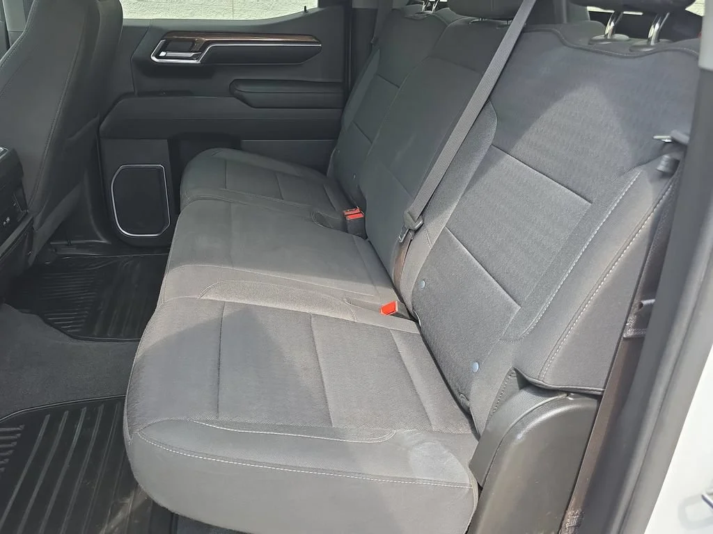 2023 Chevrolet Silverado 1500 LT - Photo 26