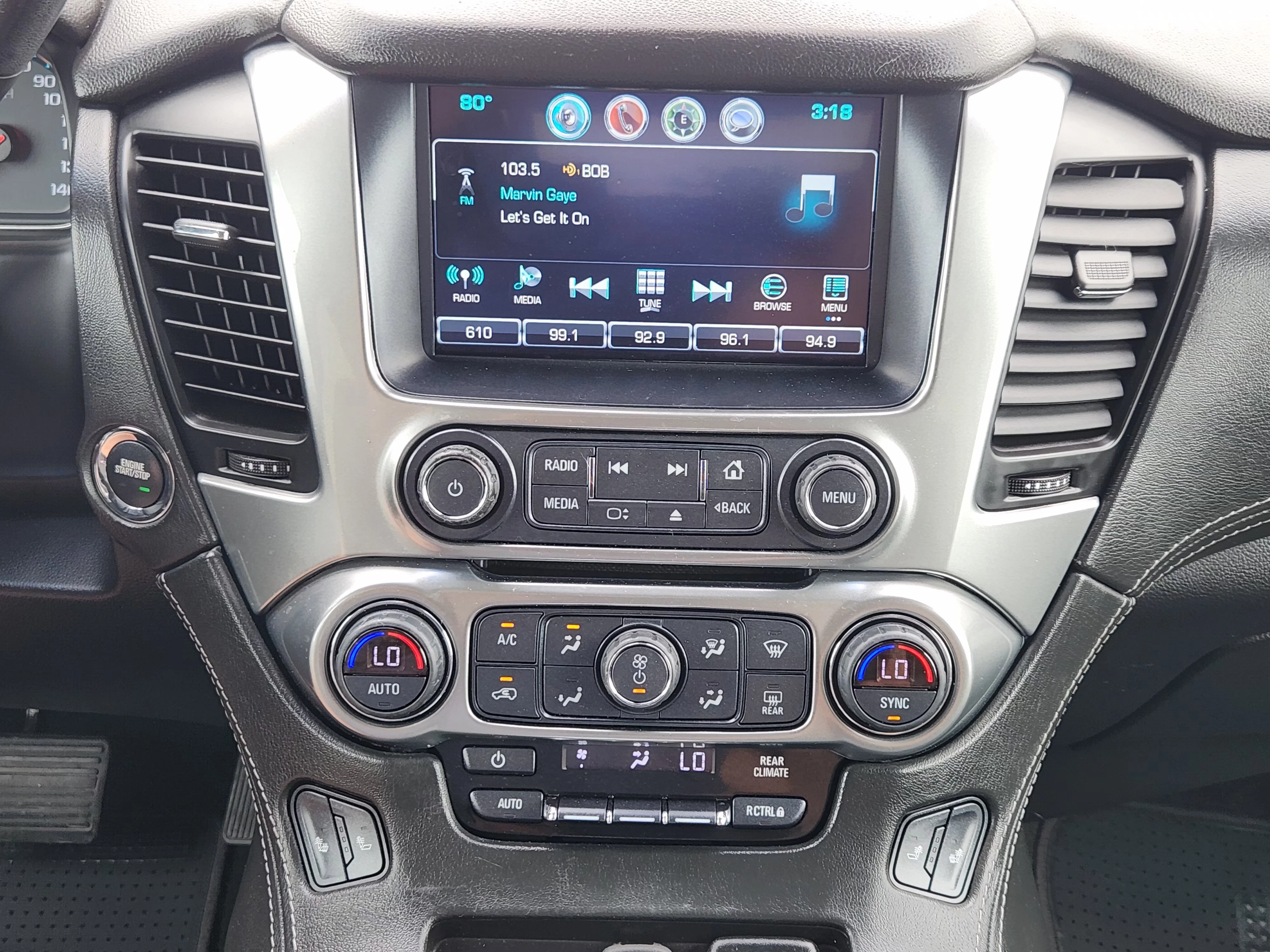 Used 2018 Silver Ice Metallic Chevrolet LT image 17