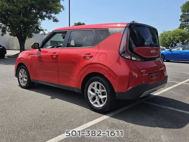Used 2023 Red Kia LX image 3
