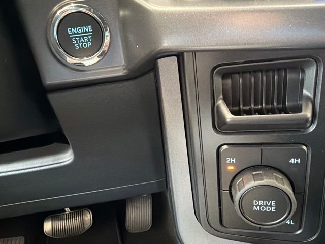 New 2026 Oxford White Ford XLT image 34