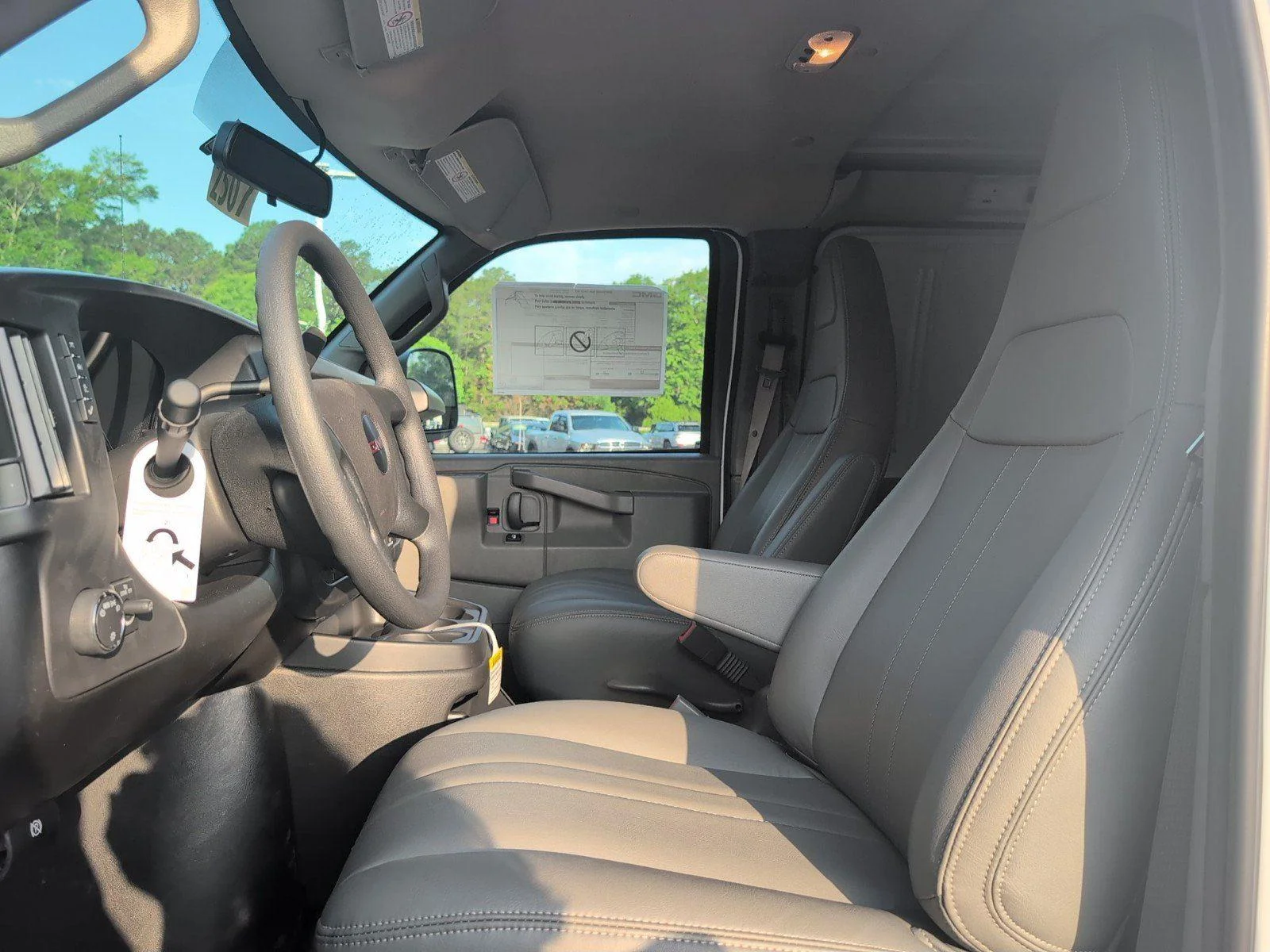 2026 GMC Savana Cargo Work Van - Photo 15