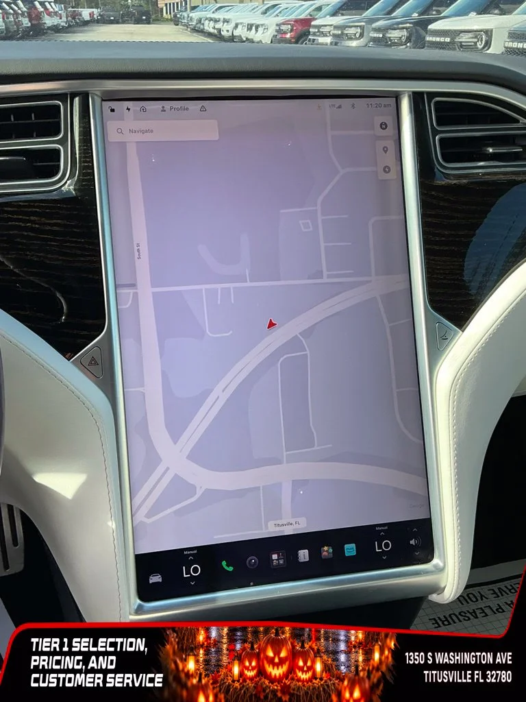 Used 2017 White Tesla 100D image 34