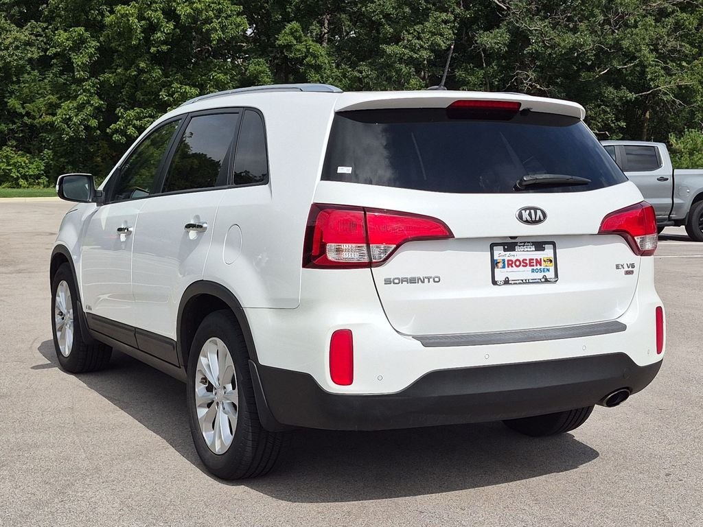 Used 2014 White Kia EX image 5