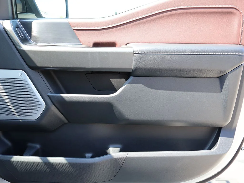 Used 2022 Silver Ford Lariat image 7