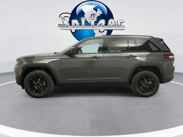 New 2026 Baltic Gray Metallic Clear-Coat Exterior Paint Jeep Laredo Altitude image 6