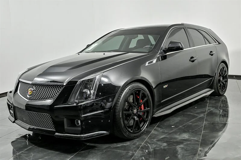Used 2014 Black Diamond Tricoat Cadillac  image 5