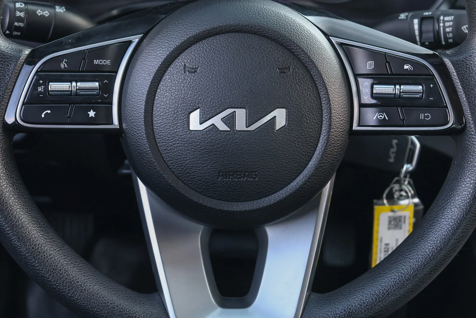 Used 2023 Gray Kia LXS image 17