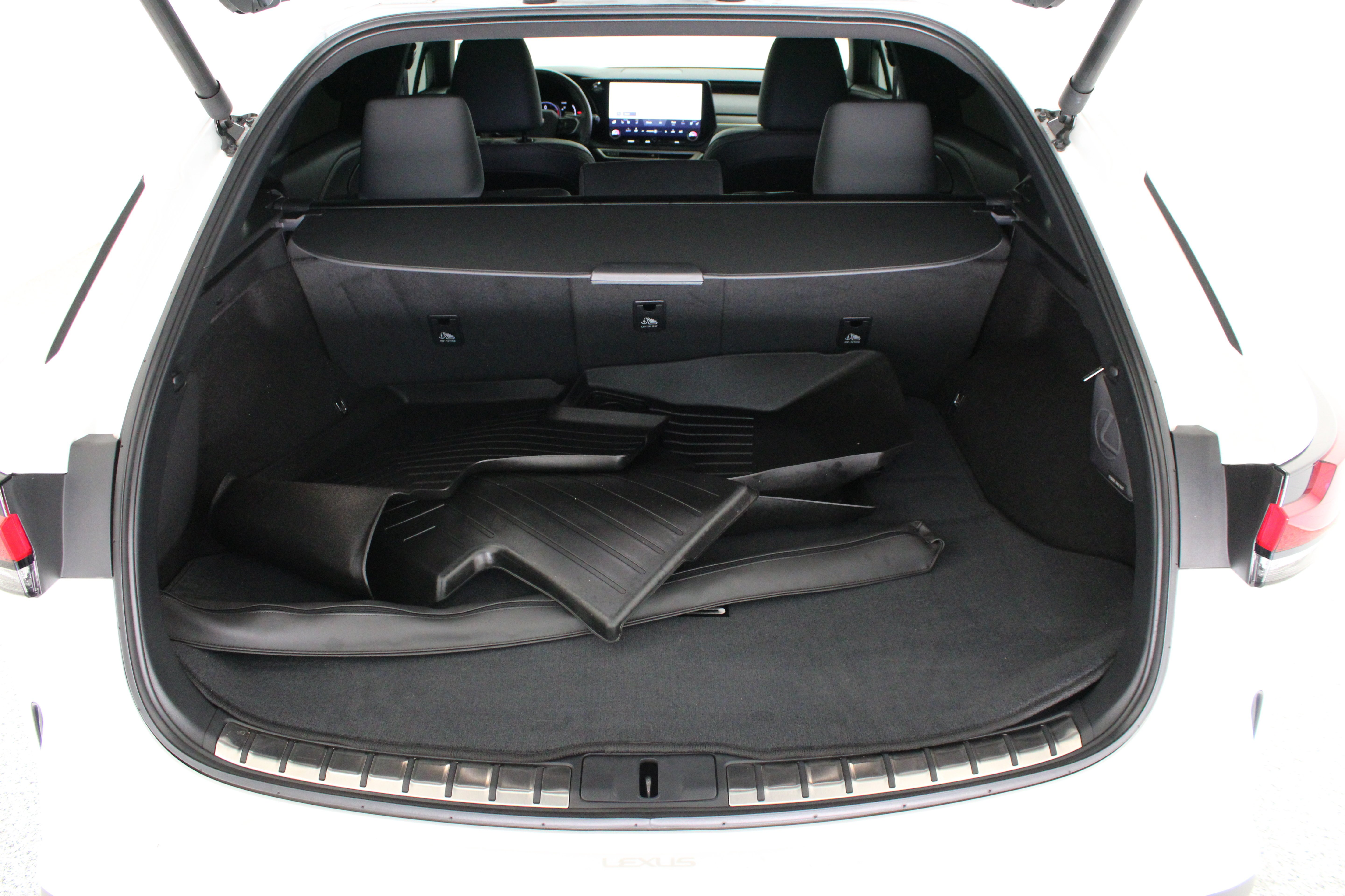 Used 2024 White Lexus RX 350 Premium Plus image 31