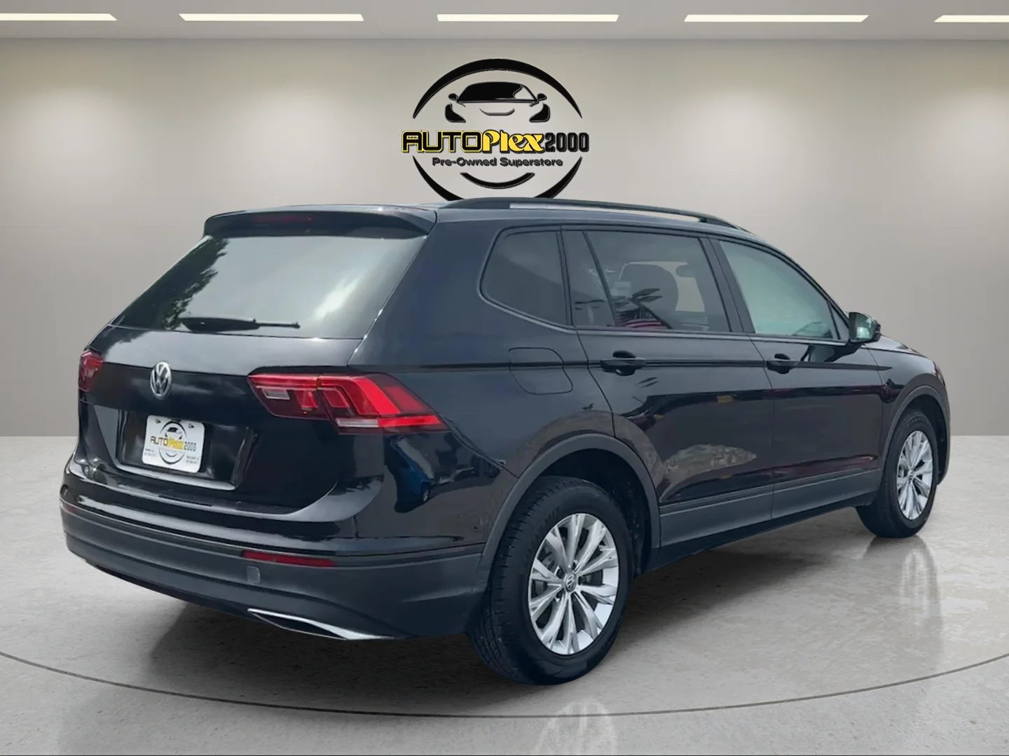 Used 2018 Black Volkswagen 2.0T S image 7
