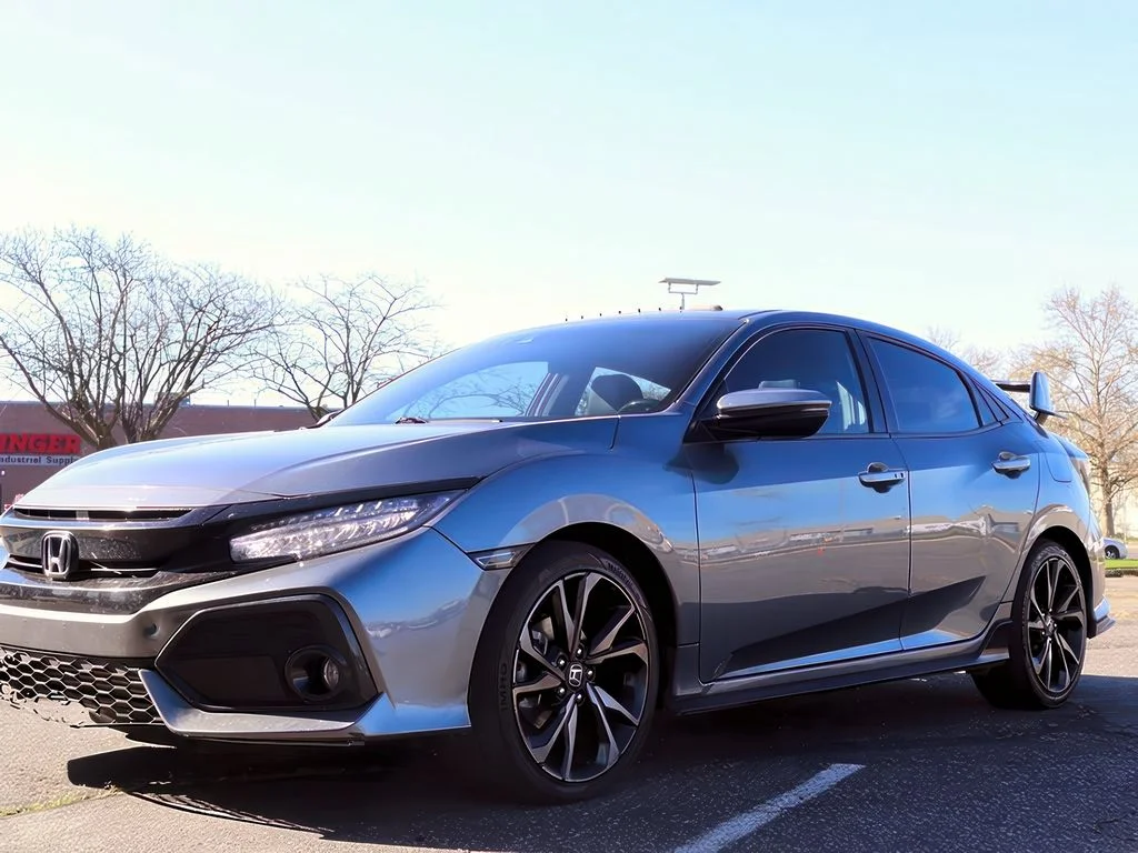 2019 Honda Civic Hatchback Sport Touring - Photo 36