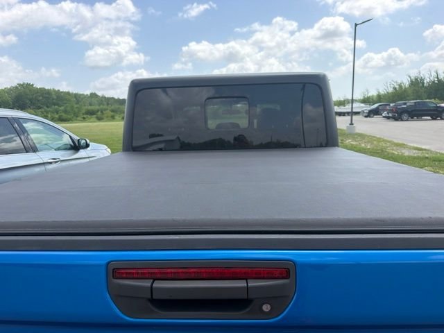 Used 2020 Hydro Blue Pearlcoat Jeep Sport image 12