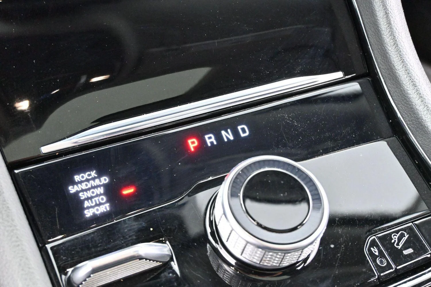 Used 2023 Rocky Mountain Pearlcoat Jeep 4xe image 22