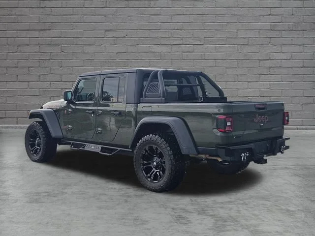 Used 2024 Green Jeep Mojave image 3