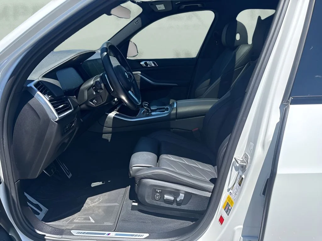 Used 2023 White BMW xDrive45e image 9