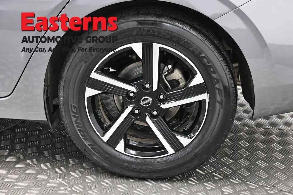 Used 2024 Gray Nissan SV image 33
